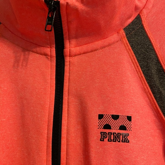 Pink ultimate pullover - Picture 5 of 9